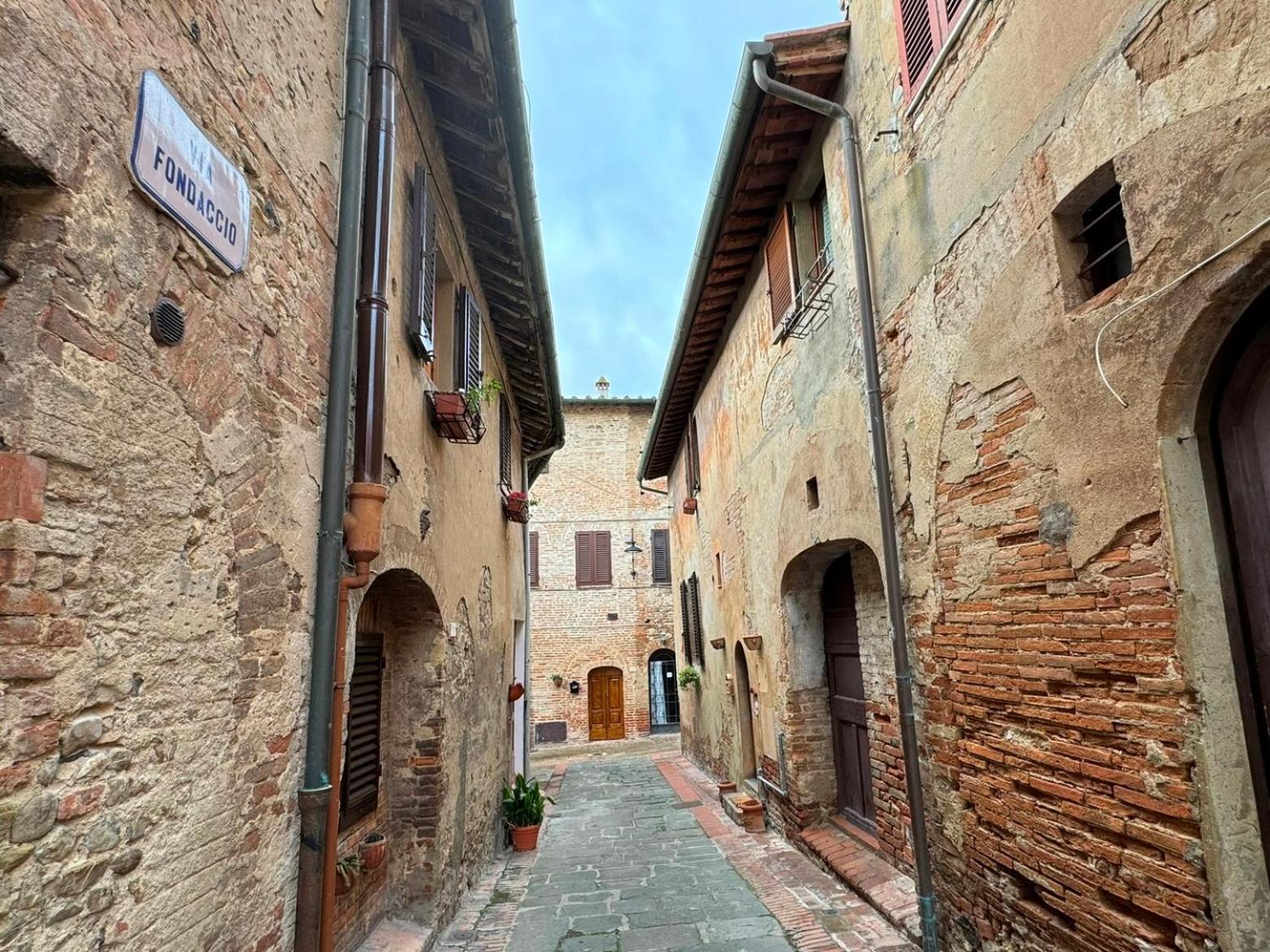 Appartement Casa Giulia, Il Gioiello Del Borgo à Certaldo Extérieur photo