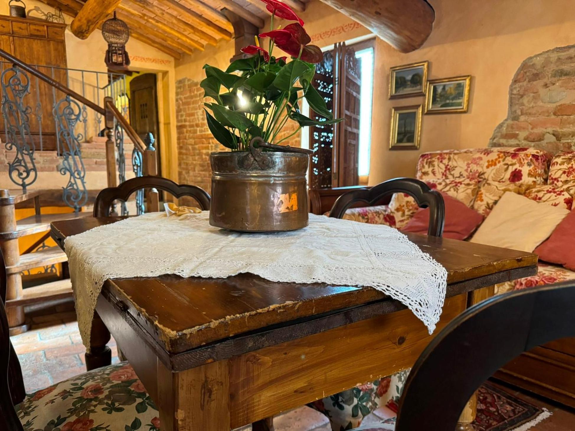 Appartement Casa Giulia, Il Gioiello Del Borgo à Certaldo Extérieur photo